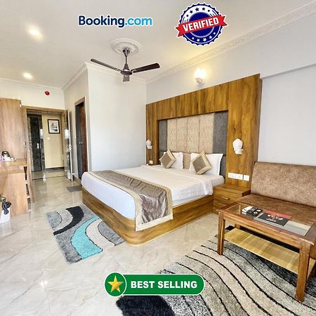 Hotel A One ! Puri, Breakfast Included- Swimming-Pool, Near Sea-Beach-And-Temple, Fully-Air-Conditioned-Hotel With-Lift-And-Parking-Facility - 1 Exterior foto