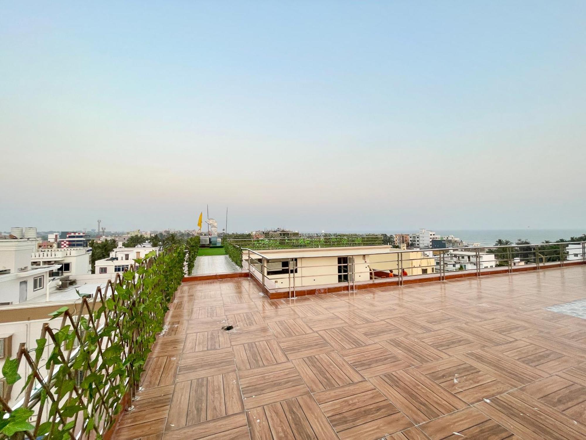 Hotel A One ! Puri, Breakfast Included- Swimming-Pool, Near Sea-Beach-And-Temple, Fully-Air-Conditioned-Hotel With-Lift-And-Parking-Facility - 1 Exterior foto